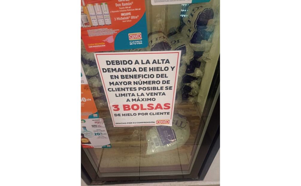 Aviso de OXXO en sucursal. (Foto: Captura de pantalla)