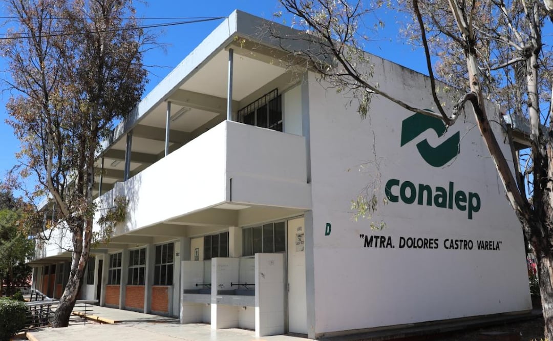 Estudiar en el Conalep es más barato de lo que crees: precios y carreras. (Foto: Creada con IA)