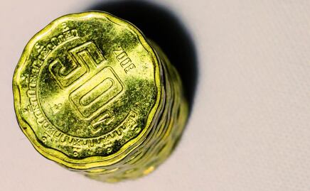 Empleado del Oxxo y regio se pelean por 50 centavos, “redondeo terminará en una guerra mundial”