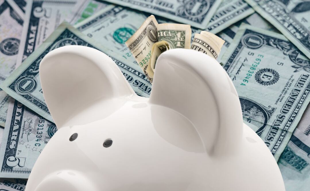 ¿Cuál es la ventaja de ahorrar en dólares? (Foto: DeDinero)