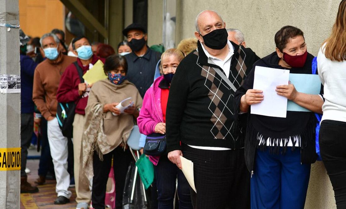 Este apoyo brindado a mayores de 65 años se considera un derecho universal en México. (Foto: DeDinero)