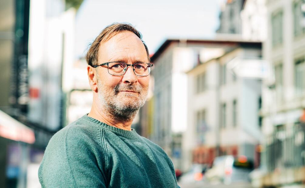 ¿Quiénes pueden acceder a la Pensión Hombres Bienestar en 2025? (Foto: DeDinero)