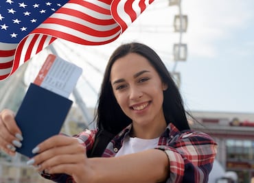 Documentos oficiales para cruzar a Estados Unidos por tierra desde México, costos actualizados 2025