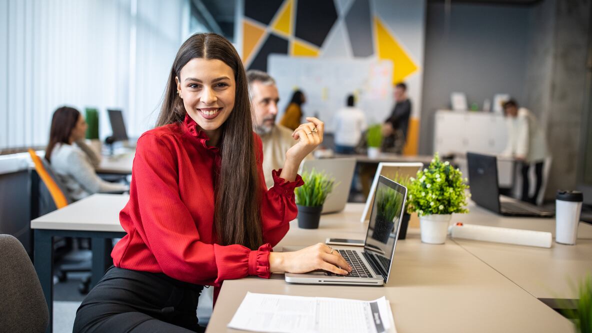 La Bolsa de Trabajo 2025 del ISSTECH busca captar nuevo talento para fortalecer los servicios públicos en Chiapas (Foto: Canva)