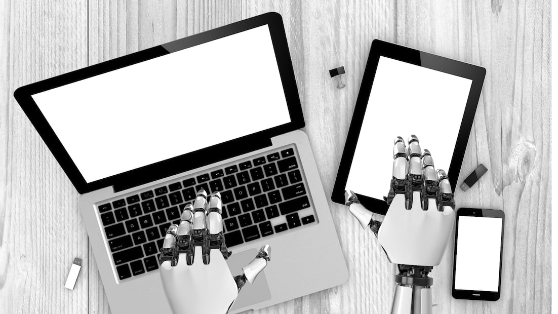 La Inteligencia Artificial se ha convertido en un aliado estratégico para las pequeñas empresas, ayudándolas a competir en igualdad de condiciones frente a los grandes jugadores (Foto: Canva)