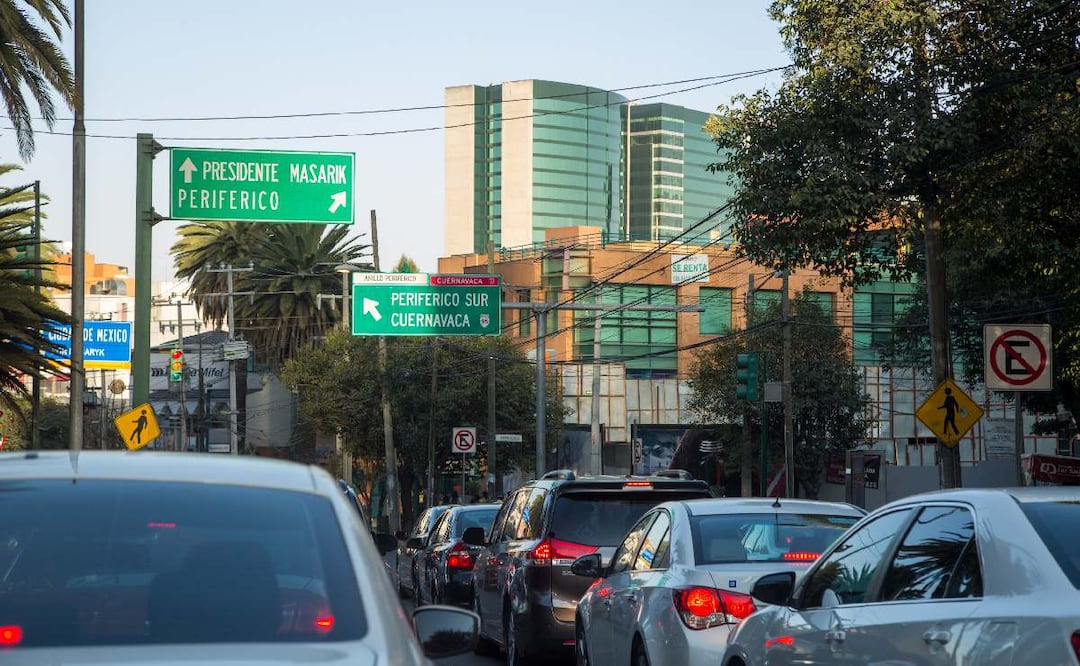 ¿Cuál es la multa por manejar lento y entorpecer el tránsito? (Foto: DeDinero)