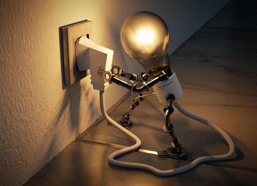 Se nos prendió el foco y te traemos 8 consejos para ahorrar electricidad en casa