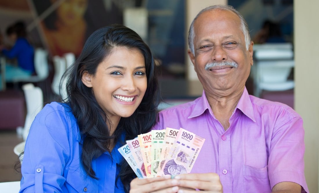 Pago doble de la pensión bienestar (Foto: DeDinero)