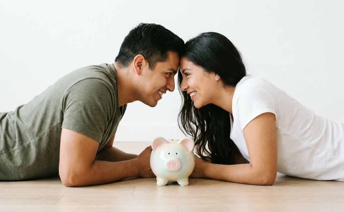Amor y dinero: cómo manejar las finanzas en pareja según Condusef y ...
