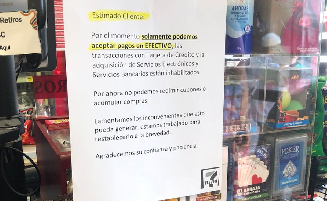 Usuarios de redes sociales piden respuesta a las tiendas 7 Eleven, tras falla en sistema. (Foto: DeDinero)