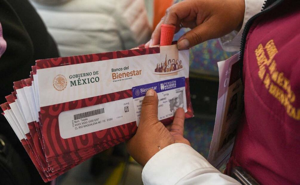 ¿Qué pasa si me bloquean la Tarjeta de Bienestar en 2025? (Foto: Cuartoscuro)