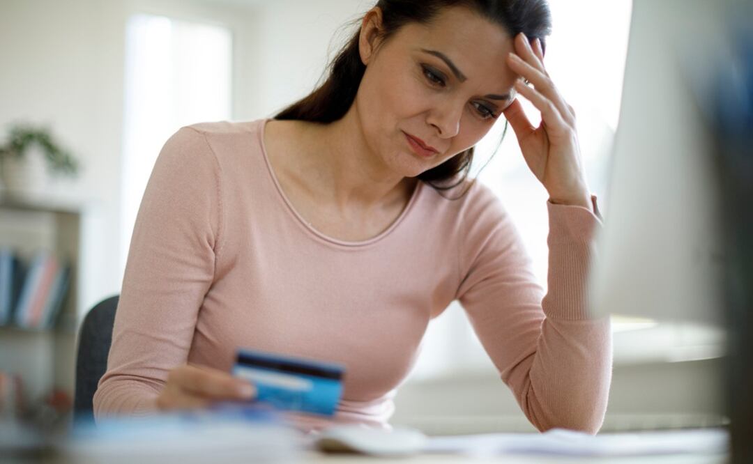 No afectes tu historial crediticio, mejor reestructura tu deuda con el banco. (Foto: DeDinero)