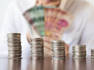 Estrategias para establecer y cumplir metas financieras en el 2024