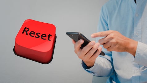 ¿Tu celular anda lento o tiene fallas? Así puedes restablecerlo paso a paso en Android y iPhone