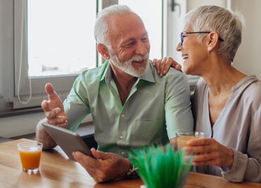 Beneficios de contratar a personas mayores en tu negocio o empresa