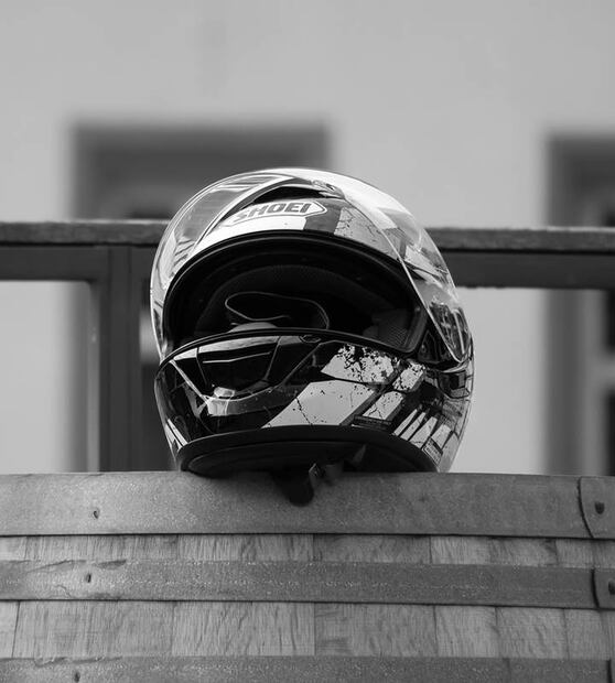 Un buen casco te ayuda a evitar multas y puede salvar tu vida. (Foto: Pixabay)