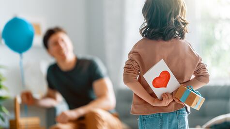 Día del Padre 2025: Regalos bonitos y baratos según la IA