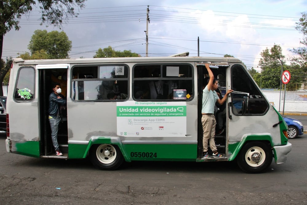 La CDMX dejará atrás los viejos microbuses con un plan de modernización (Foto: Cuartoscuro)