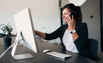 Cómo solicitar la devolución de impuestos en el SAT en 2025