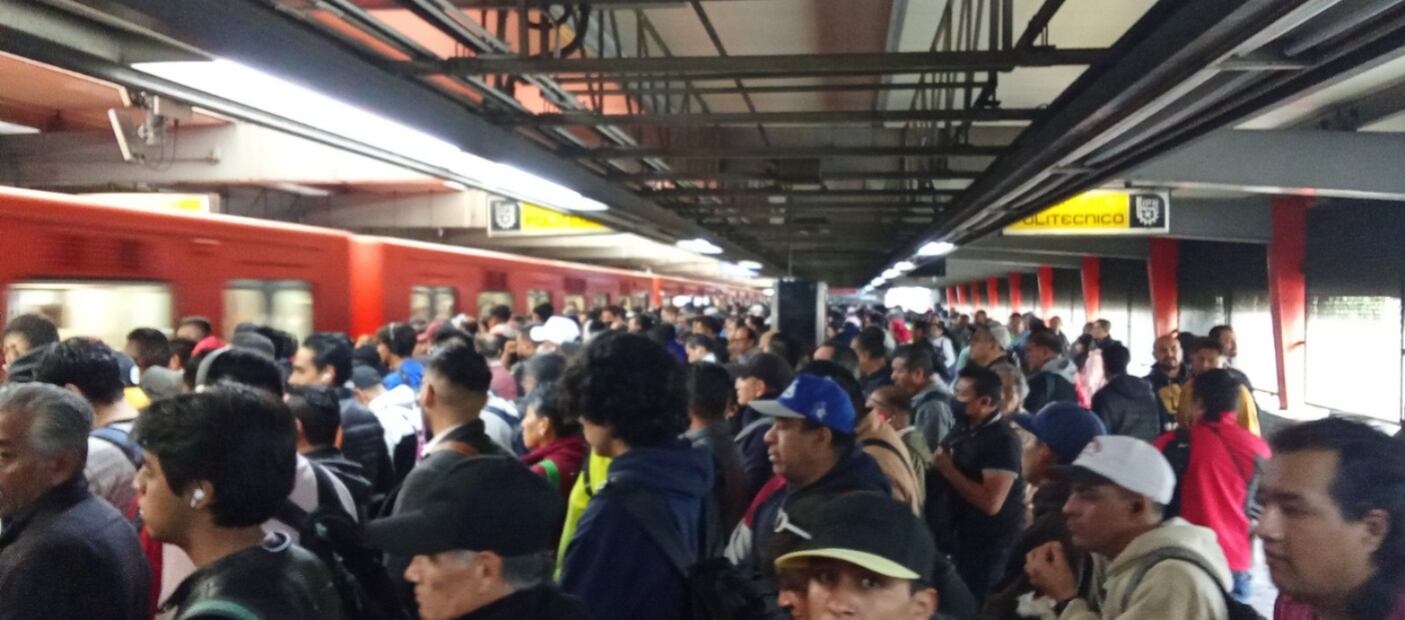 Filas de espera para ingresar a la Línea 5.( Foto: Redes sociales).