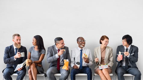 Comer en el trabajo: Esto dice la ley en México y cómo defender tu derecho