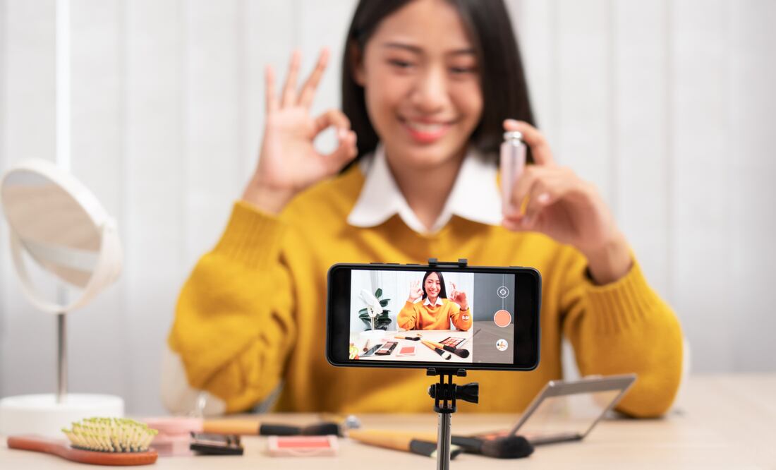Los influencers chinos transforman el comercio electrónico con ventas millonarias en vivo (Foto: Canva)