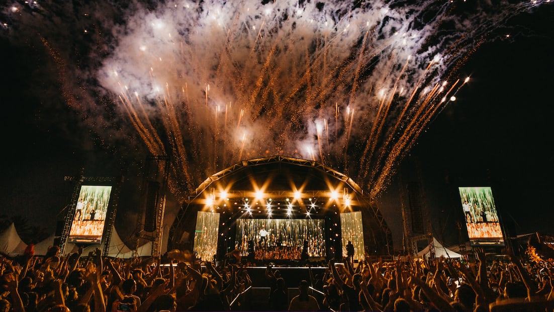 Con la Tarjeta LineUp Banamex, los conciertos se disfrutan dos veces: en la experiencia y en los beneficios financieros (Foto: Canva)