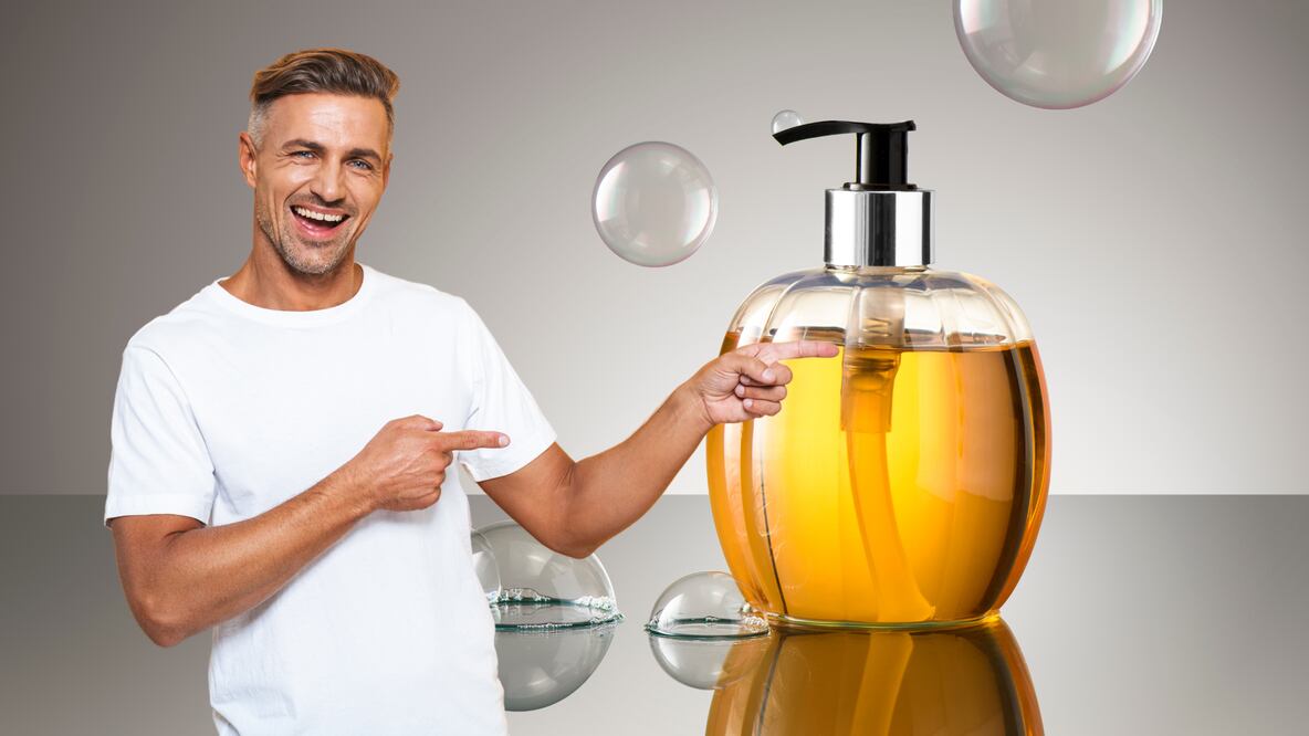 Con ingredientes accesibles y un procedimiento sencillo, la Profeco enseña a elaborar jabón líquido corporal casero, con un costo promedio de solo 12 pesos (Foto: Canva)