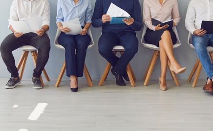 Cómo encontrar trabajo rápidamente en 2023 y 2024, segun la Universidad de Harvard