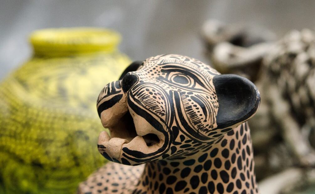 La mayoría de las artesanías que se venden están fabricadas de yeso, obsidiana y piedra volcánica. (Foto: DeDinero)