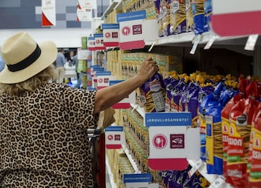 Mexicanos aprietan el cinturón: cae el consumo y crecen las señales de una posible recesión