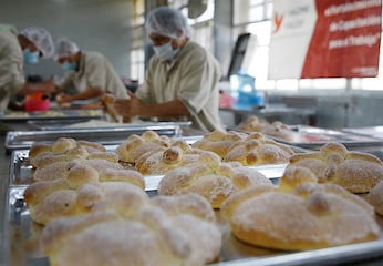 Pan de Muerto a 39 pesos y hecho en cárceles de CDMX, estos son los puntos donde los puedes comprar