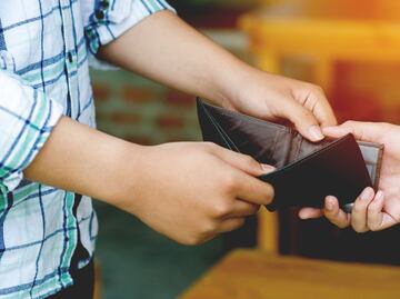 ¿Por qué me va mal en el dinero? Causas y soluciones para mejorar tu situación económica