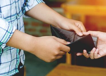 ¿Por qué me va mal en el dinero? Causas y soluciones para mejorar tu situación económica