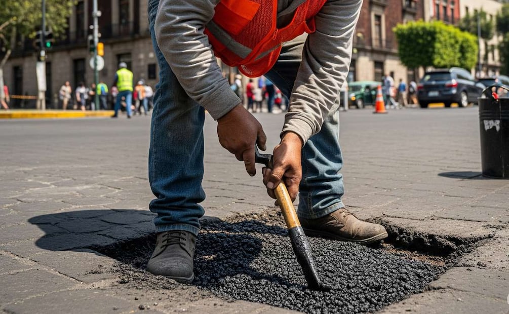 El gobierno es el único que puede arreglar los baches. (Foto: Creada con IA)