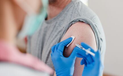 Vacuna contra Covid de Pfizer: Ofrecen pago a meses sin intereses en esta farmacia