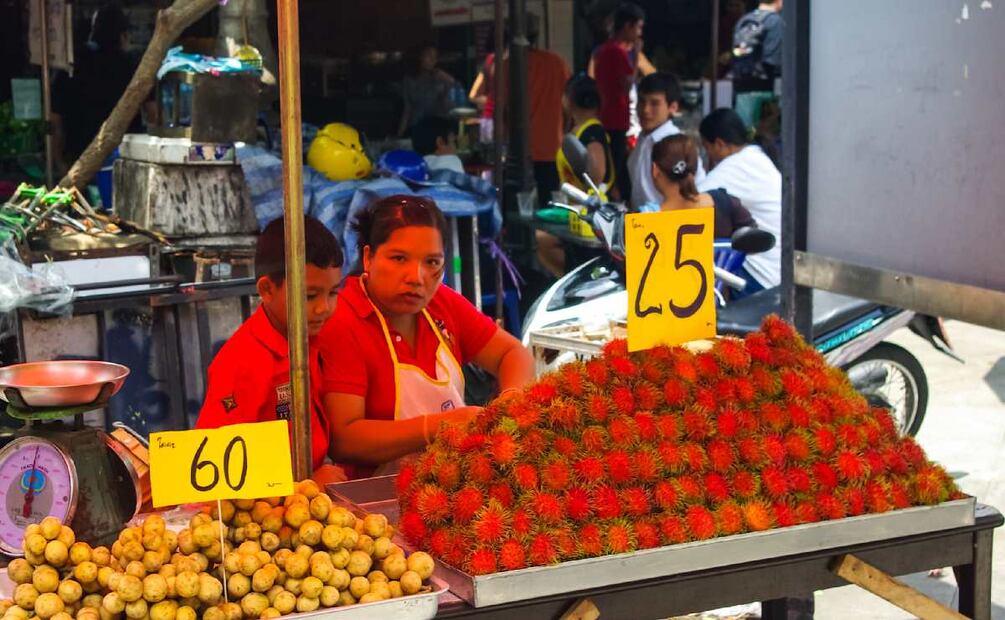 ¿Qué tipo de trabajo es el de los vendedores ambulantes? (Foto: DeDinero)