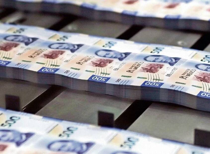Banxico incorpora diversos elementos de seguridad a los billetes para dificultar su falsificación. (Foto: DeDinero)