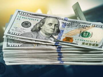 ¿Qué pasa en México cuando el dólar sube? Esto es lo que aumenta de precio