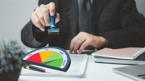 Buró de Crédito: La guía definitiva para entender cómo te evalúan bancos e Infonavit antes de un préstamo