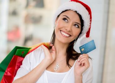 Beneficios de pagar las compras navideñas con tarjetas de crédito según la Condusef